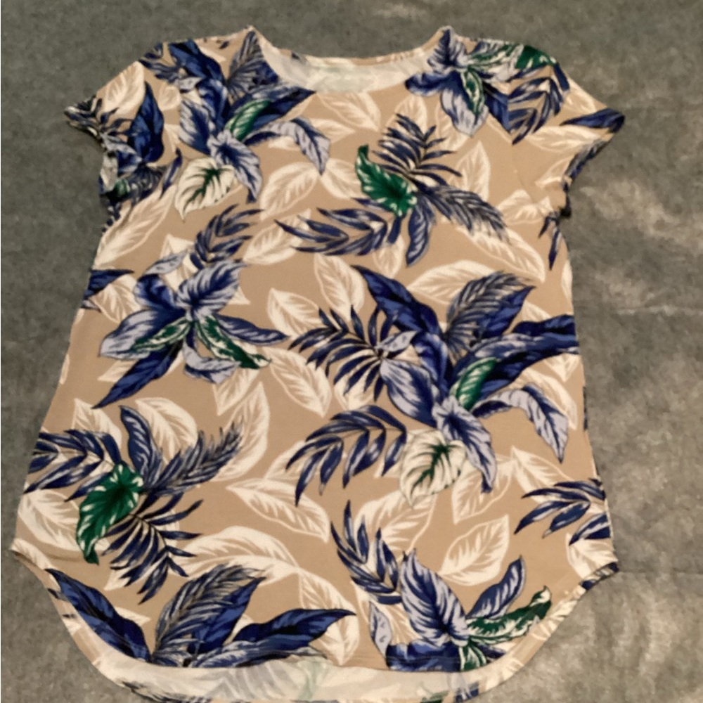 Cupio Tan Tropical Leaf Short Sleeve Shirt with Blue & Green Accents  C20